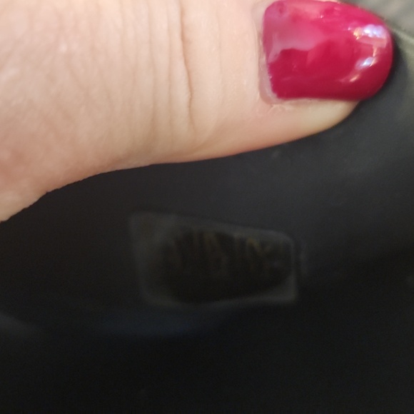 GUCCI - Picture 4 of 6